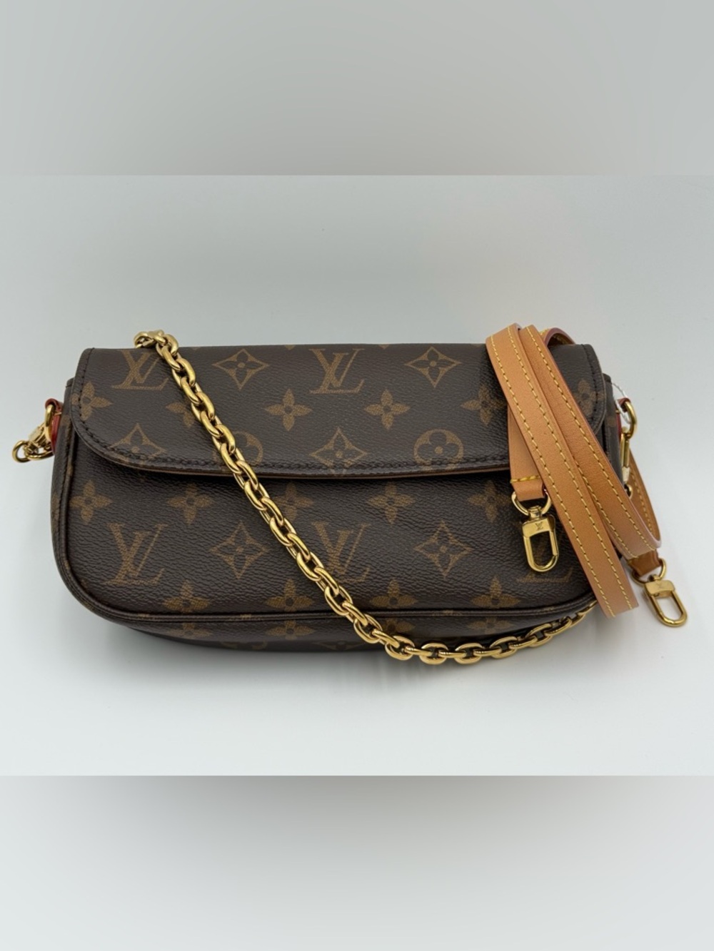 Louis Vuitton Monogram Canvas Shoulder Bag with Gold Chain